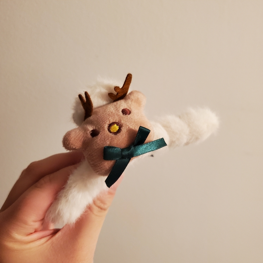 🎁3/$30 Cute Reindeer Claw Hair Clip with Bow